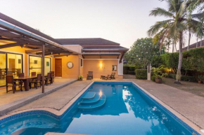 V170 4BR Timbuktu villa, Jacuzzi Walk Villa Market